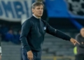fabian bustos millonarios entrenador dt director tecnico se va renuncia echado sigue junta directiva duenos equipos gustavo serpa presidente enrique camacho futbol profesional colombiano fpc liga betplay dimayor colombia campin bogota triunfo tolima universitario deportes lima peru lo busca campeon