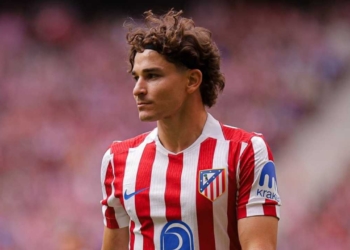 julian alvarez atletico madrid fichaje barcelona interes comunica se va hansi flick lo pide director tecnico entrenador diego simeone champions league aclara rumores mercado transferencias contrataciones verano europa espana futbol espanol al liga juli argentino chiringuito