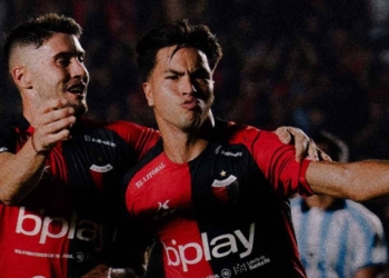 nacho lago futbolista presento novio colon argentina