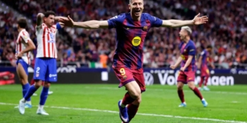 lewandowski barcelona atletico madrid fichaje mercado pases verano europa contratacione srefuerzos diego cholo simeone joan laparta deco salida