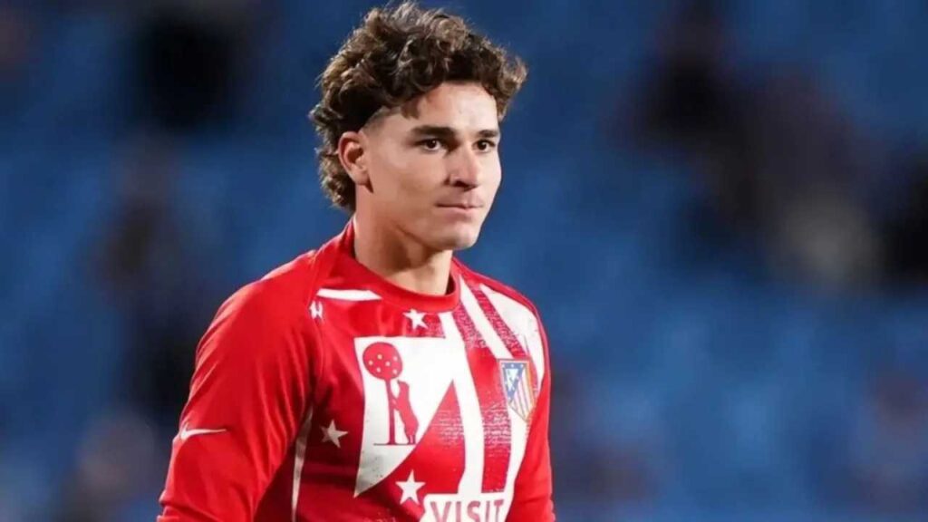 julian alvarez fichaje barcelona delantero arsenal se mete mercado pases europa refuerzos contrataciones verano joan laporta, deco hansi flick mikel arteta premier league futbol ingles inglaterra espanol espana