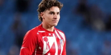 julian alvarez fichaje barcelona delantero arsenal se mete mercado pases europa refuerzos contrataciones verano joan laporta, deco hansi flick mikel arteta premier league futbol ingles inglaterra espanol espana