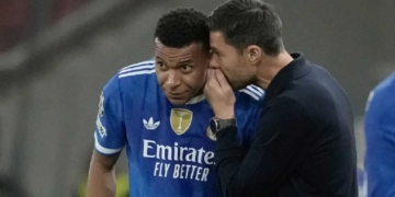 kylian mbappe chelsea nuevo tecnico xabi alonso real madrid director deportivo entrenador dt premier league liga espanola espana inglaterra funtul ingles mercado ficgajes pases transferencia millones euros clausula refuerzos contrataciones contratados florentino perez dueno equipo ventana verano