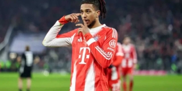 bayern munich michael olise frances delantero estrella extremo fichaje estelar goleador balon oro figura bundesliga champions ofertas mercado pases europa ventana verano premier league arabia saudita delantera harry kane luis diaz
