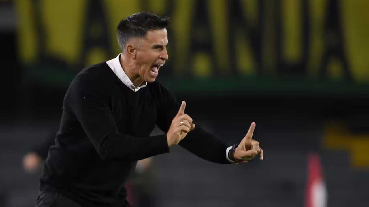 pablo peirano atletico bucaramanga mercado pases fichajes refuerzos contrataciones contratados incorporaciones nuevos bolsa jugadores futbolistas oferta altas bajas salen llegan futbol profesional colombiano fpc liga betplay dimayor colombia colombiano transferencias transferidos ventana fichado nuevo entrenador dt tecnico