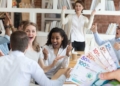pago horas extras colombia domingos festivos recargo nocturno nominas empleados trabajadores reforma laboral empresas companias duenos jefes oficinas emoresarios comercios diurno salud transporte seguridad social tarifas