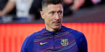 roberto lewandowski milan barcelona fichaje delantero atacante mercado fichajes oferta millonaria arabia saudita saudi liga europa verano millones refuerzos italia futbol italiano contrataciones