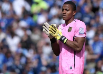 wuilker farinez regresa millonarios arquero fichaje suena radar rumor mercado futbol profesional colombiano fpc liga betplay dimayor goleado atanasio girardot nacional lesion estatura no convence fabian bustos transferencias plantilla jugadores negociaciones refuerzos incorporaciones ocntrataciones ocntratados novoa de amores