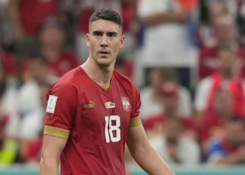 dusan vlahovic barcelona mercado fichajes transferencias verano europa 2026 liga espanola espana premier league inglaterra futbol ingles espanol champions campeones refuerzos contrataciones contratados clausula euros millones ficha contrato transpaso incorporaciones