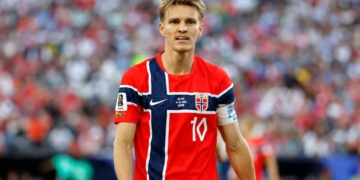 martin odegaard atletico madrid mercado fichajes transferencias verano europa 2026 liga espanola espana premier league inglaterra futbol ingles espanol champions campeones refuerzos contrataciones contratados clausula euros millones ficha contrato transpaso incorporaciones diego simeone noruega