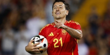 mercado fichajes transferencias verano europa 2026 liga espanola espana premier league inglaterra futbol ingles espanol champions campeones refuerzos contrataciones contratados clausula euros millones ficha contrato transpaso incorporaciones