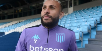 atletico nacional duvan vergara racing club avellaneda mercado pases fichajes refuerzos contrataciones contratados incorporaciones nuevos bolsa jugadores futbolistas oferta altas bajas salen llegan futbol profesional colombiano fpc liga betplay dimayor colombia colombiano transferencias transferidos ventana fichado