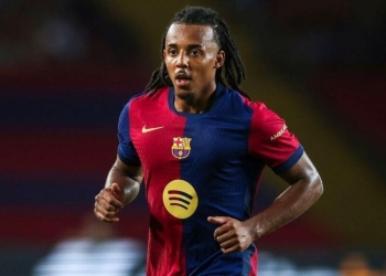 jules kounde barcelona tottenham mercado fichajes transferencias verano europa 2026 liga espanola espana premier league inglaterra futbol ingles espanol champions campeones refuerzos contrataciones contratados clausula euros millones ficha contrato transpaso incorporaciones