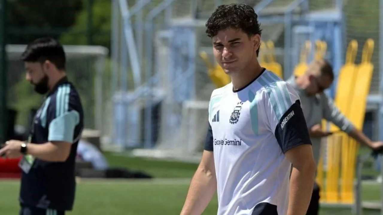 julian alvarez arsenal mercado fichajes transferencias verano europa 2026 liga espanola espana premier league inglaterra futbol ingles espanol champions campeones refuerzos contrataciones contratados clausula euros millones ficha contrato transpaso incorporaciones atletico madrid