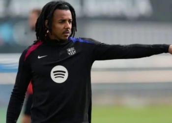 jules kounde fichaje arsenal barcelona flick