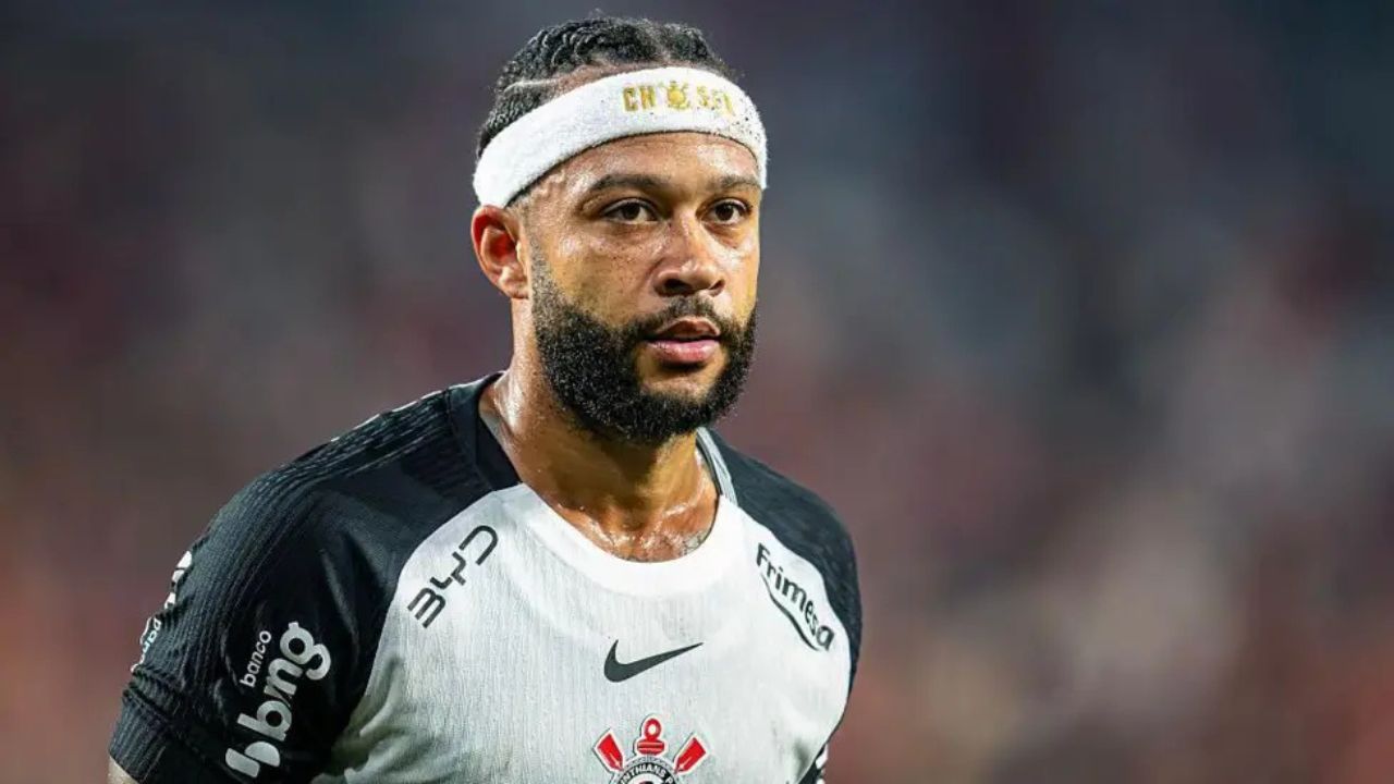 corinthians renovacion memphis depay