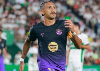 barcelona goleada elche debut liga
