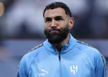 karim benzema sale al hilal arabia destino lyon contrato